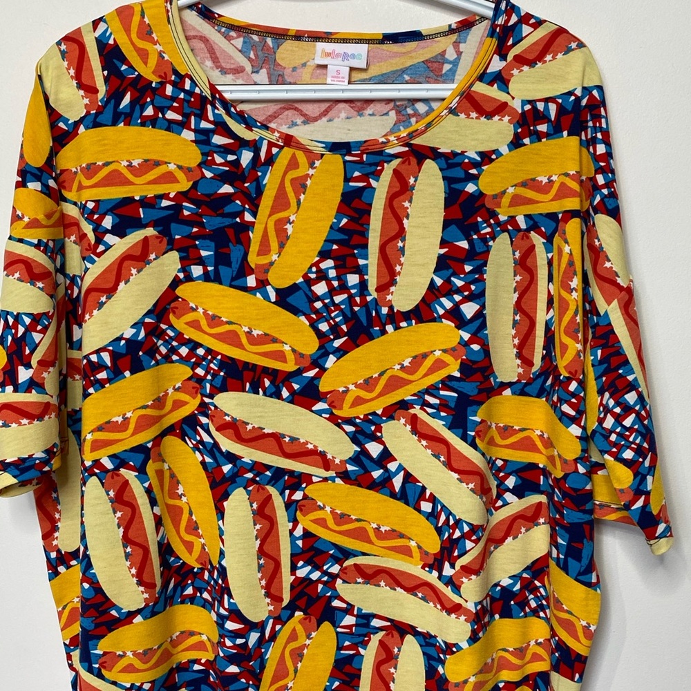 LuLaRoe 4th of July print Irma